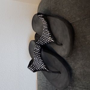 Fitflop Lulu Crystal Embellished Flip Flop Sandals Womens